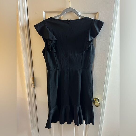 Black Ruffle Dress Size M Super Cute 🔥 - Picture 2 of 4